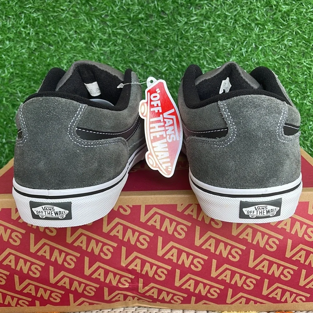 Vans Bearcat
Charcoal/White/Black
VN000DT2CWE Men’s sneakers - Picture 14 of 16